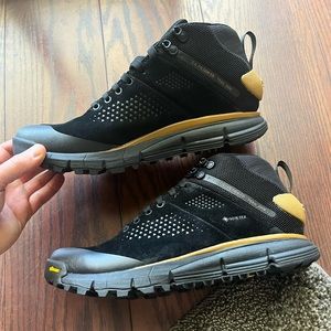 NWT Danner Trail 2650 Mid GTX Filson boots